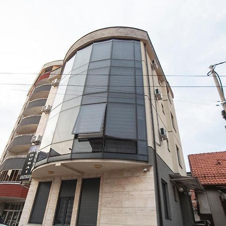 Apartmani Rekic-Dubai โนวีปาซาร์ ภายนอก รูปภาพ
