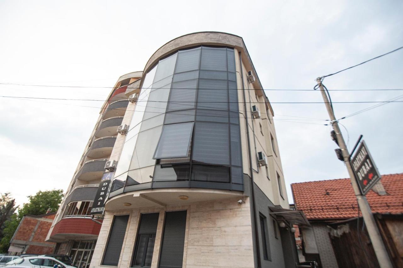 Apartmani Rekic-Dubai โนวีปาซาร์ ภายนอก รูปภาพ