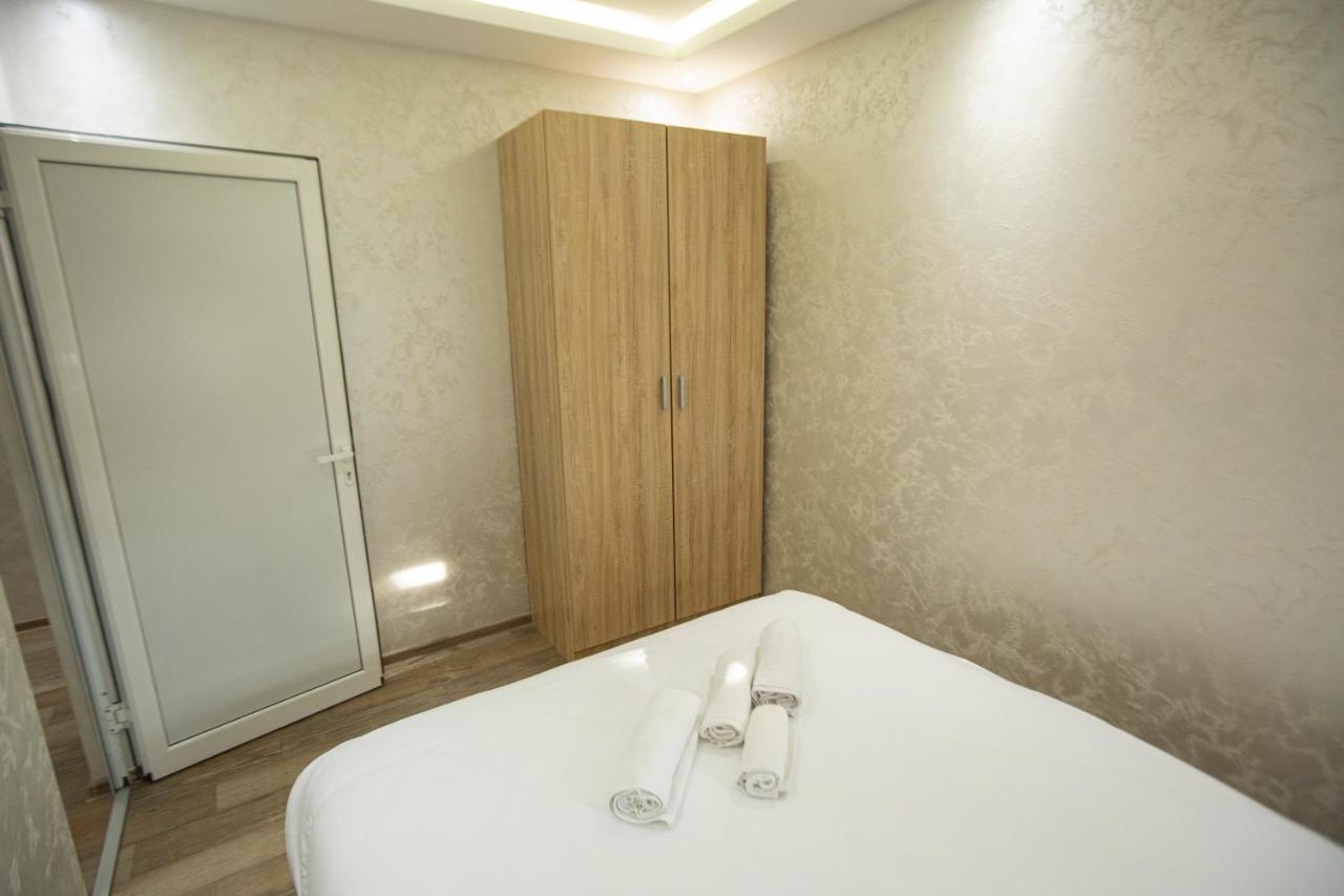 Apartmani Rekic-Dubai โนวีปาซาร์ ภายนอก รูปภาพ
