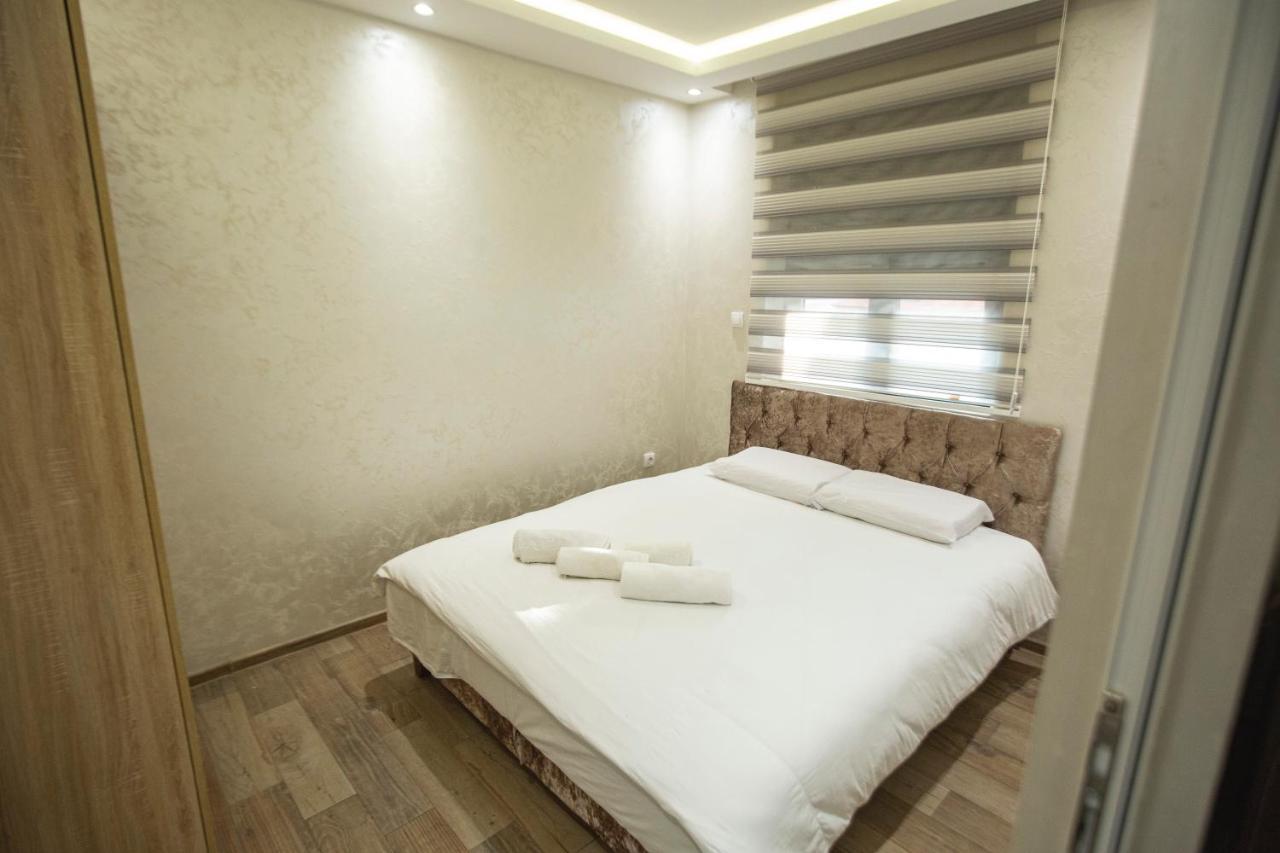 Apartmani Rekic-Dubai โนวีปาซาร์ ภายนอก รูปภาพ